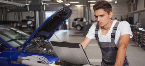 What skills do you need to be a auto electrician?