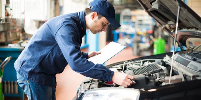 What Do Auto Electricians Do?